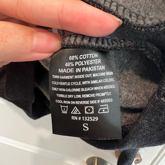 Outfitter Trading Co Men’s Dark Grey Pullover Quarter Zip  Size Small - Picture 9 of 11